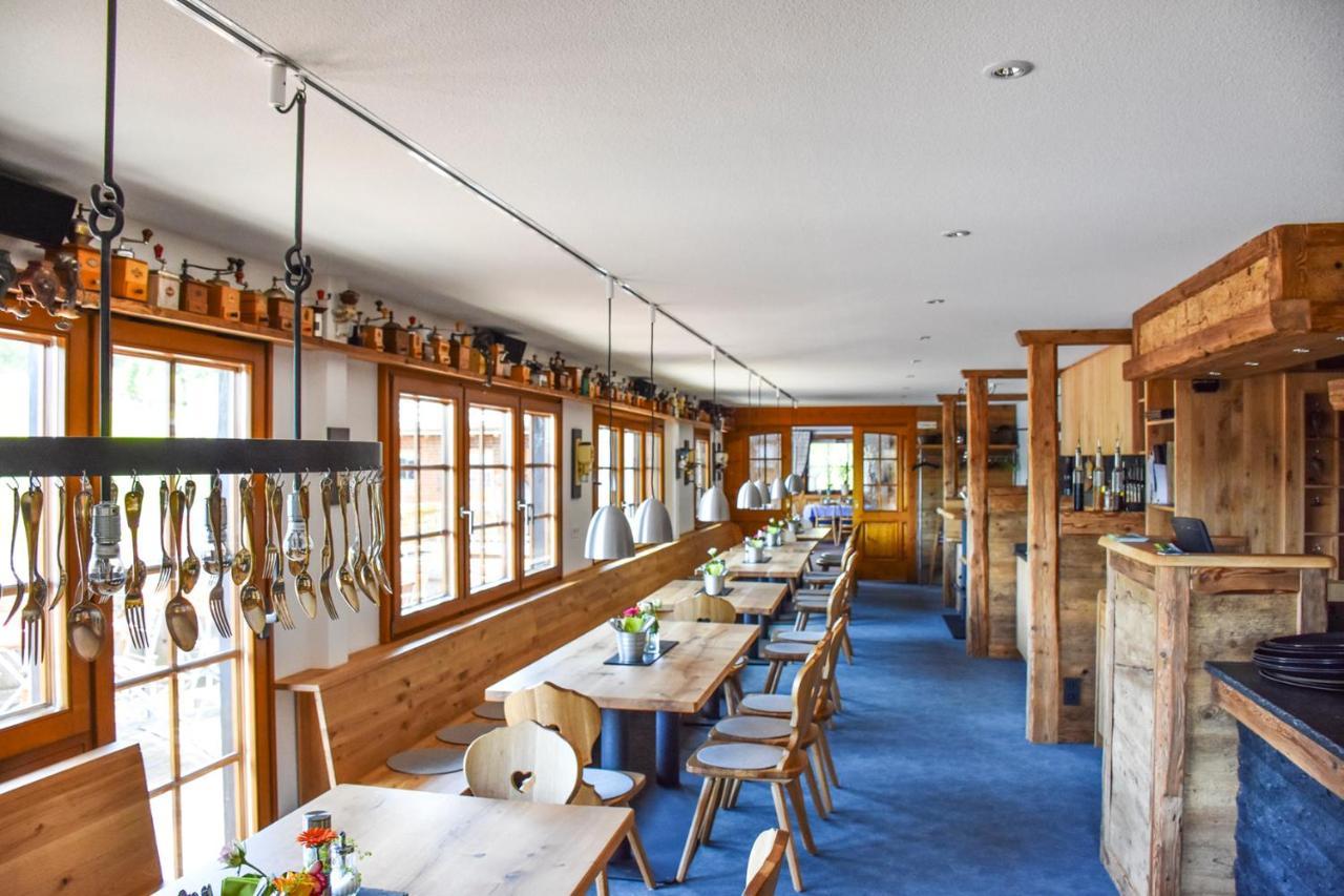 Hoehengasthaus Kolmenhof An Der Donauquelle Furtwangen Exterior foto
